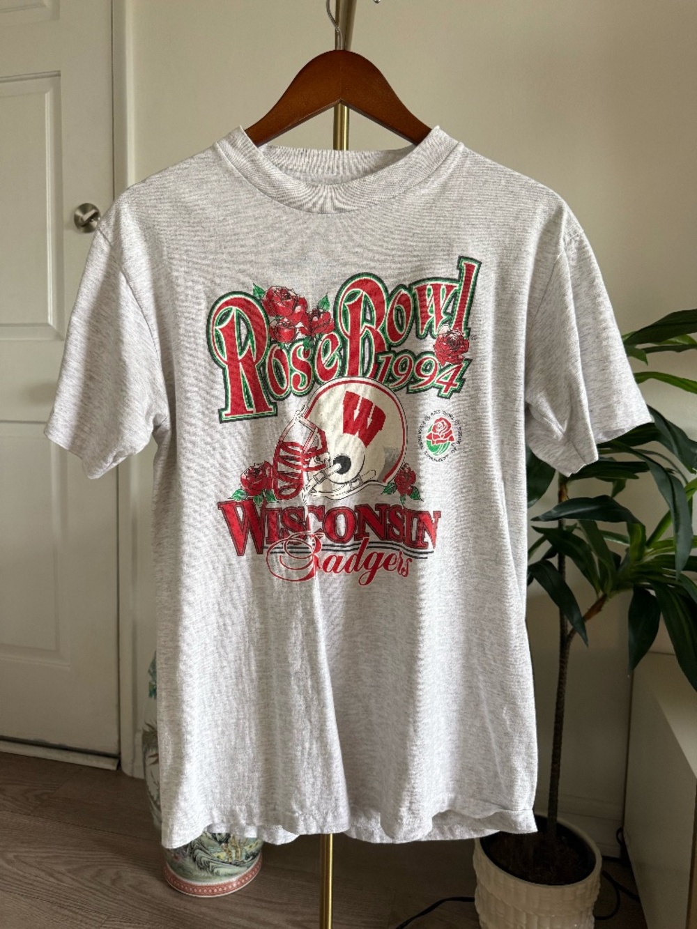 Vintage 1994 Rose Bowl Wisconsin Badgers T-Shirt Size Medium